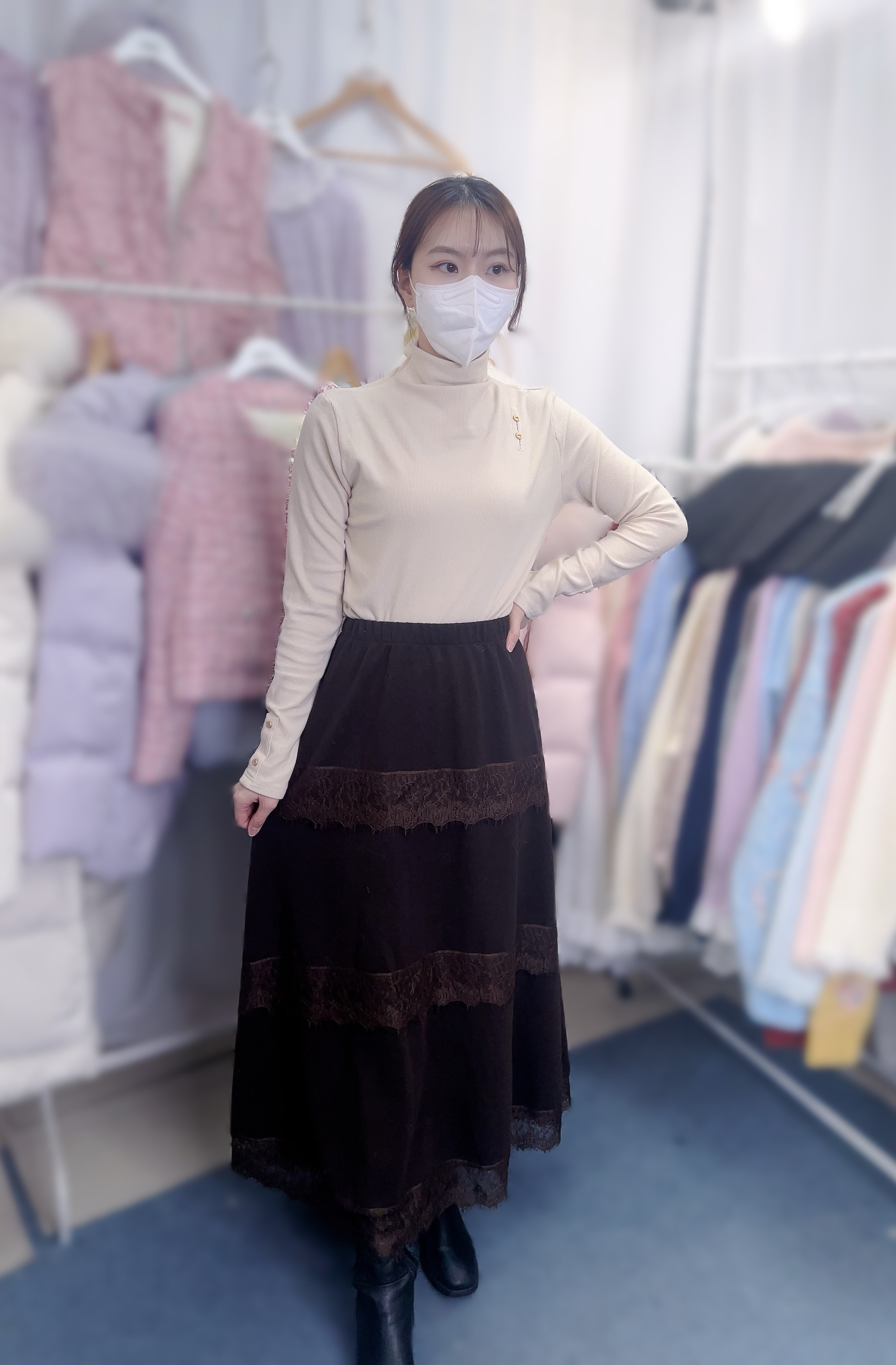 J75 韓國🇰🇷羊絨橡根長裙  腰26-42 長36   原價 $349