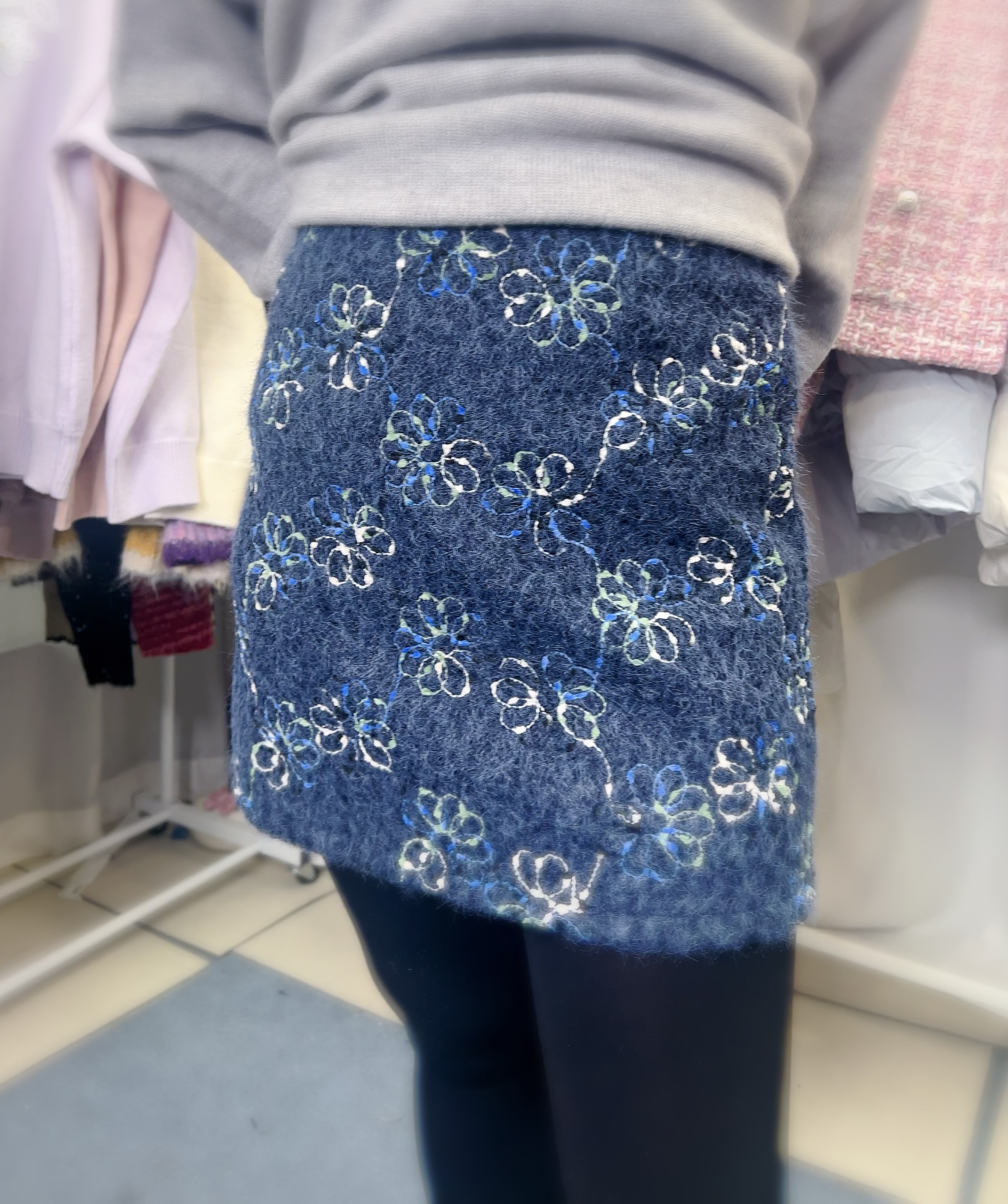 J76 裙褲 M:腰 28 HIP 40  長15.5 / L:腰 29 HIP 41 長15.5 $339