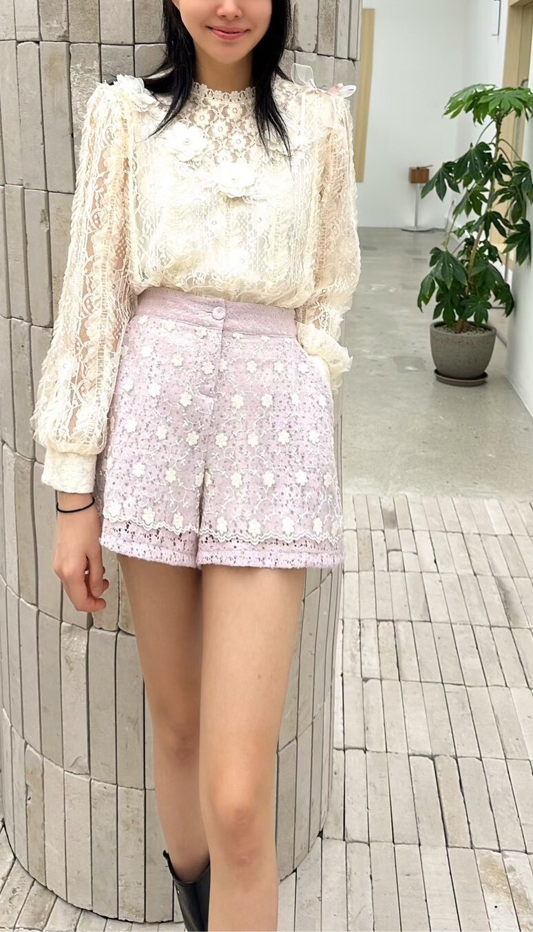 前花蕾絲短褲