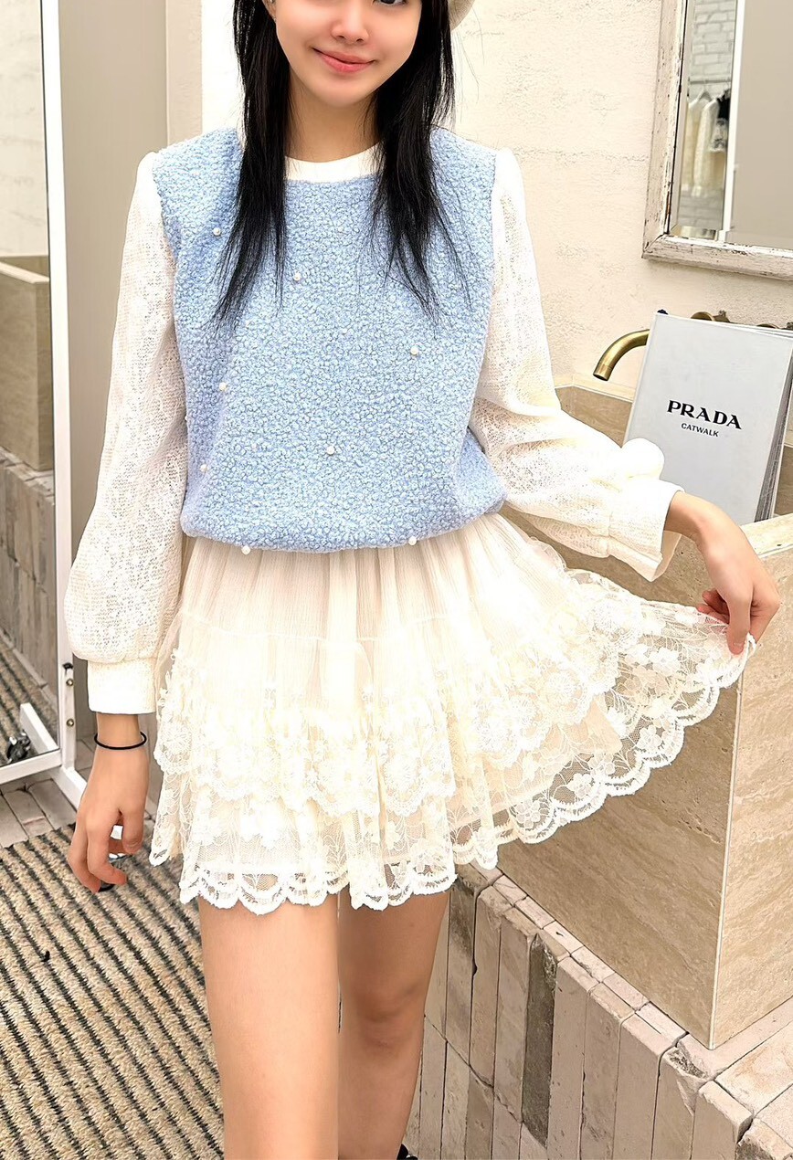 精緻蕾絲絨布短裙