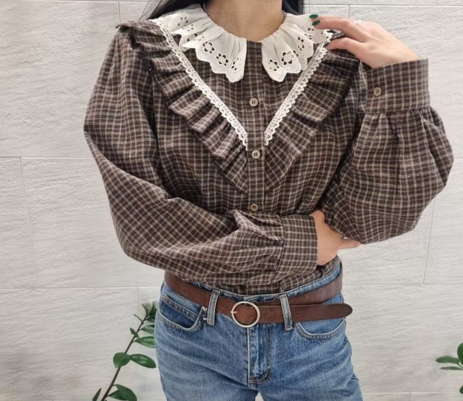 N30 韓國🇰🇷英倫格上衣  胸44 長23 $479