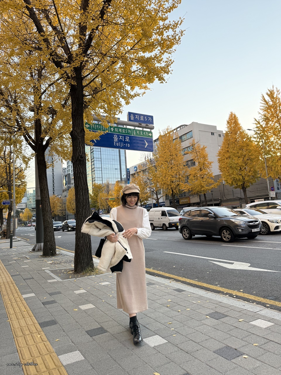 正韓米白針織拼接洋裝