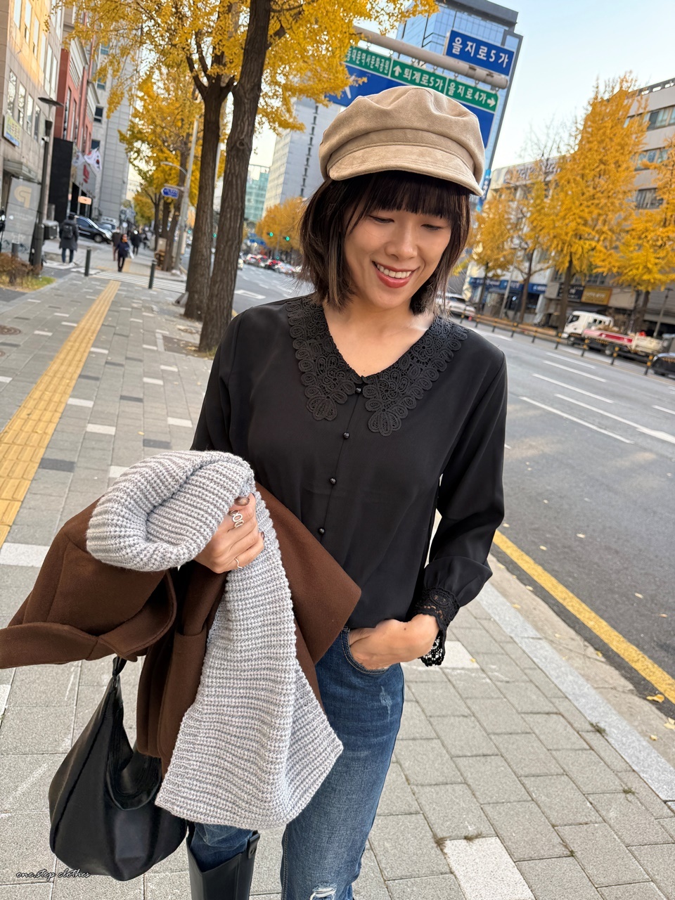 正韓蕾絲領優雅雪紡上衣 (黑)