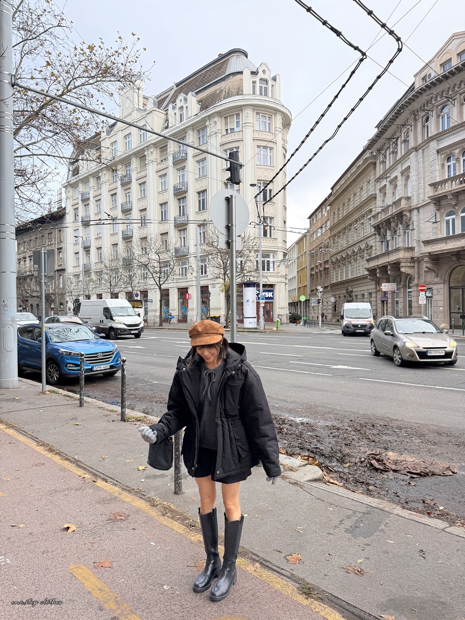 正韓oversize四口袋縮腰連帽外套 (黑)