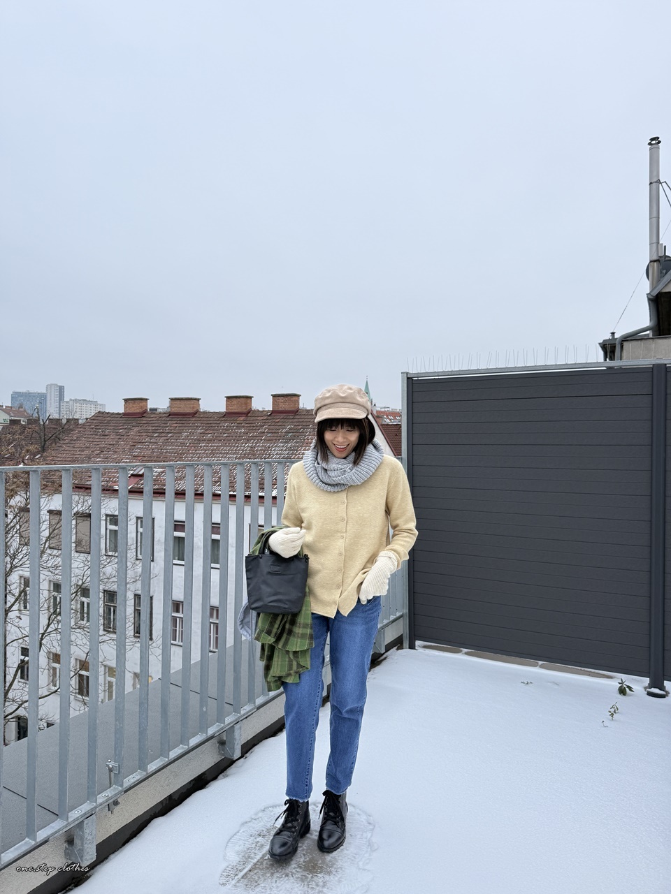 正韓內刷毛針織排釦上衣 (米黃)