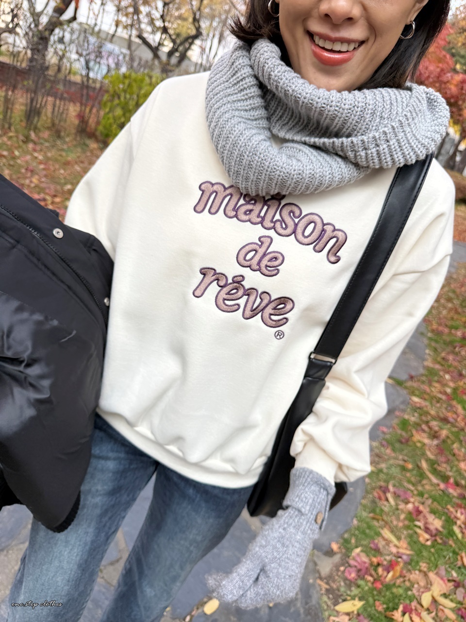 正韓Masion配色刺繡字母上衣 (白)