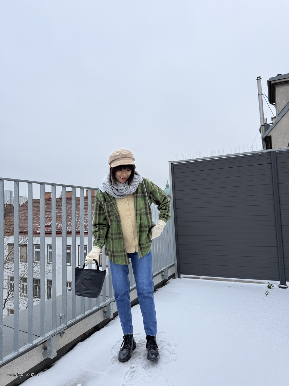 正韓草原綠格紋連帽磨毛襯衫