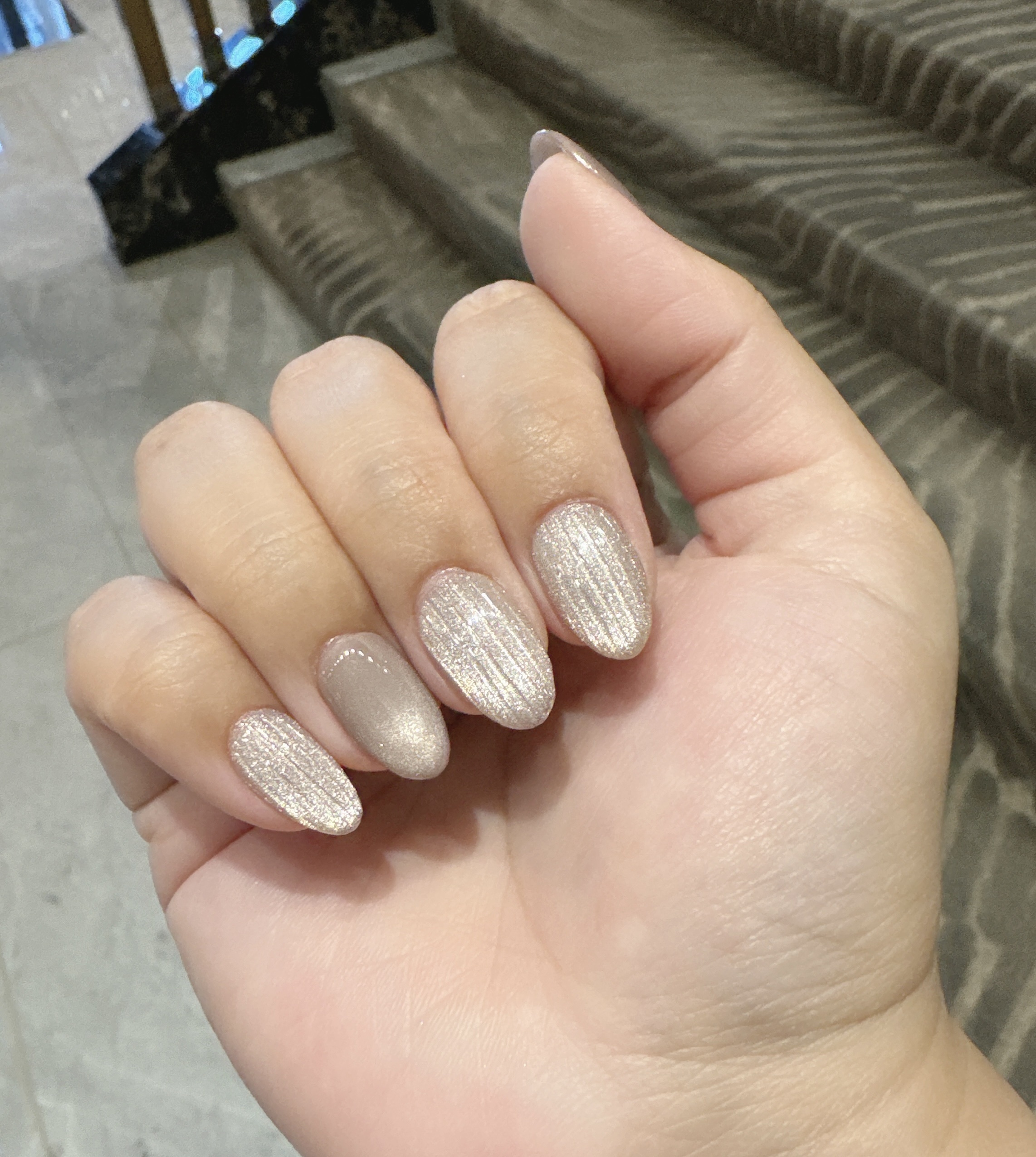 貓眼粉砂