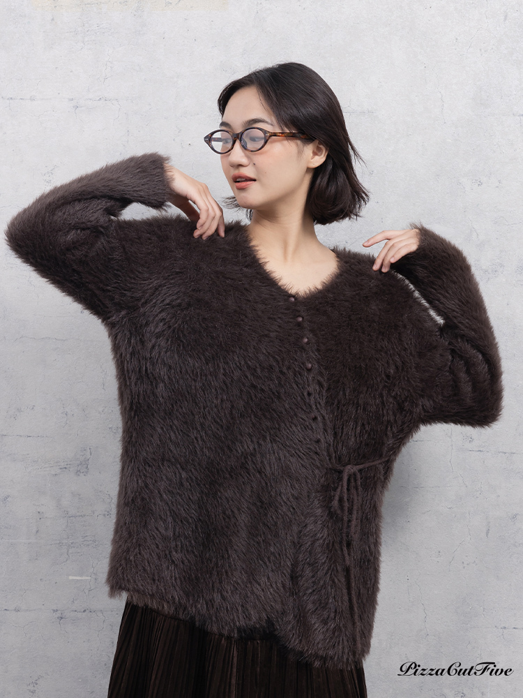 毛絨絨斜側邊綁帶上衣 PizzaCutFive PCF253415063