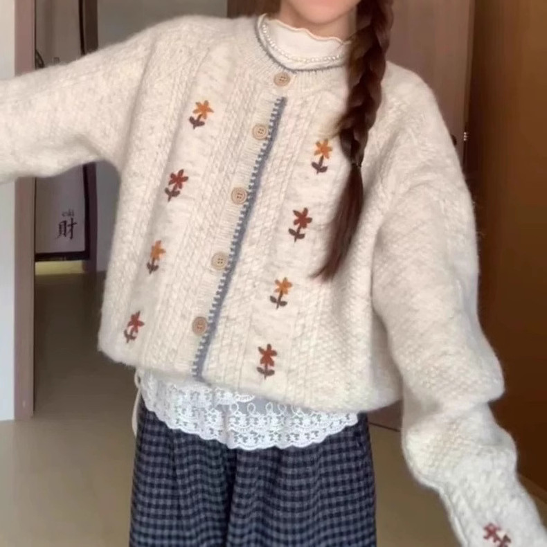 Korean Color-Block Floral Embroidery Knit Cardigan