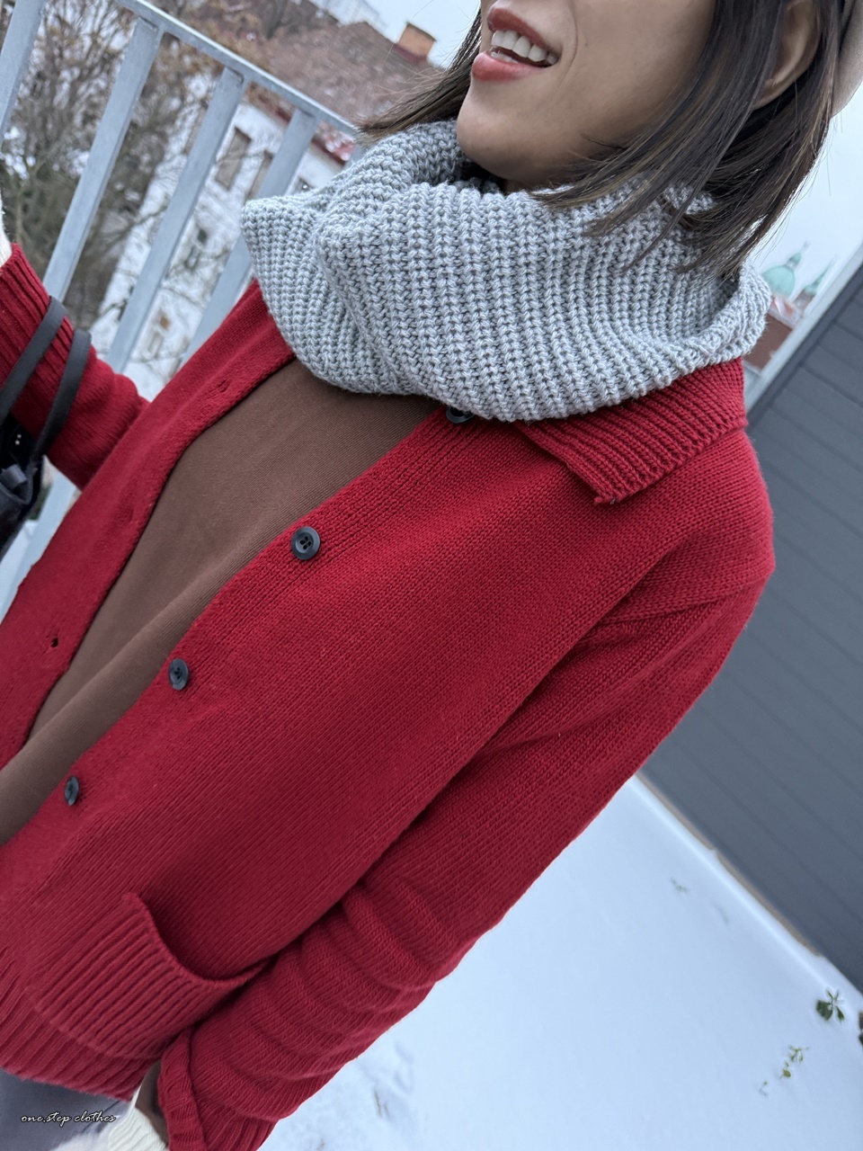 正韓顯白溫暖紅針織外罩