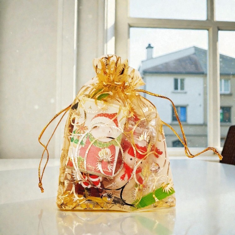 燙金金色紗袋聖誕糖果包,聖誕糖果,網路推薦聖誕糖果,創意聖誕糖果,送小朋友聖誕糖果,桃園聖誕糖果