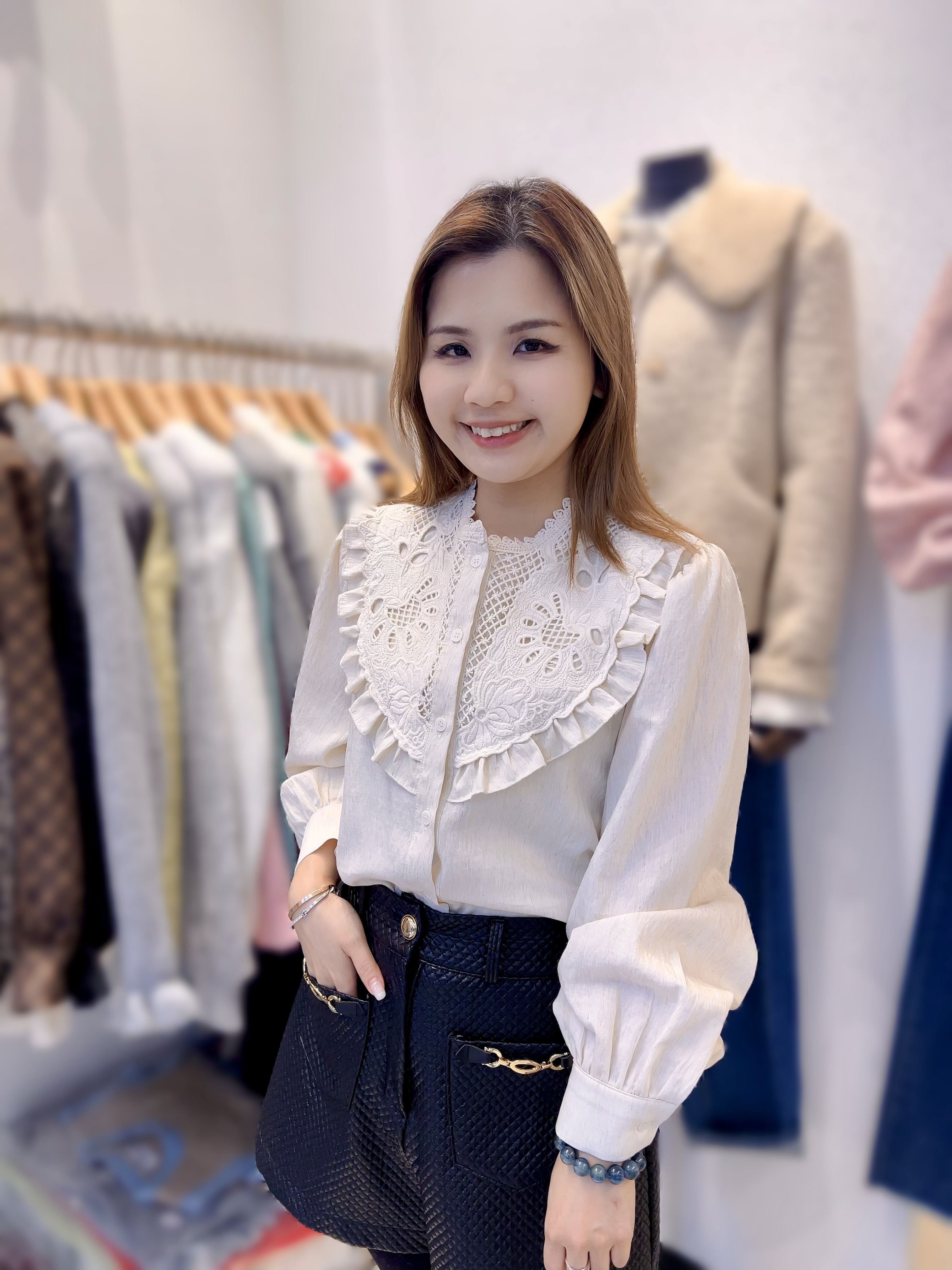 N25  韓國🇰🇷 LACE恤衫   胸44 長23  原價  $479 [一口價]