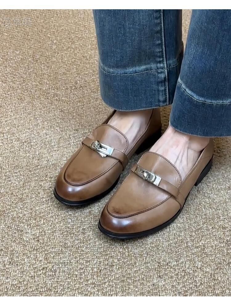 凱莉扣 牛皮樂福鞋(35-40)(黑/咖棕)