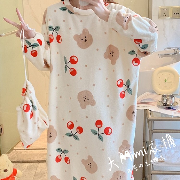 🔥暖呼呼系列-櫻桃熊珊瑚絨睡裙