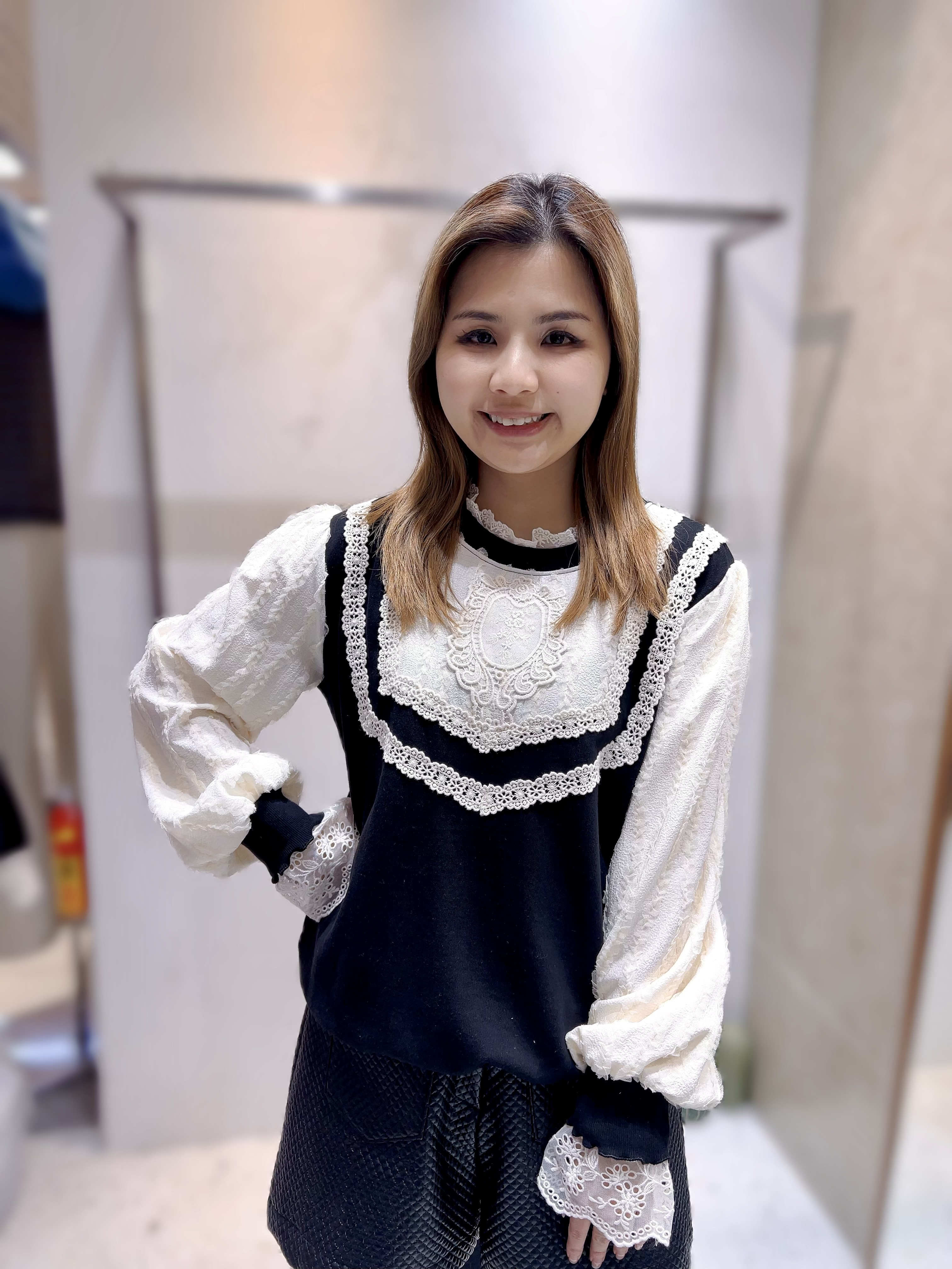 H62 胸42 長23.5 $429