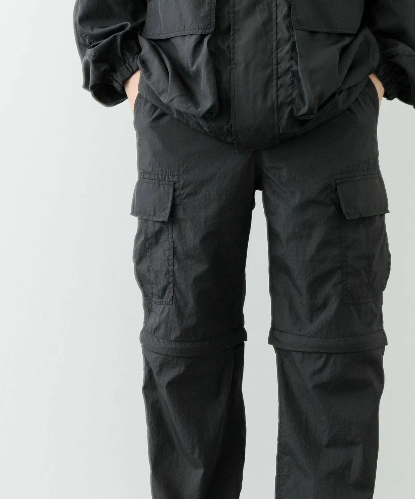日本 Urban Research Nylon 2-Way Cargo Pants