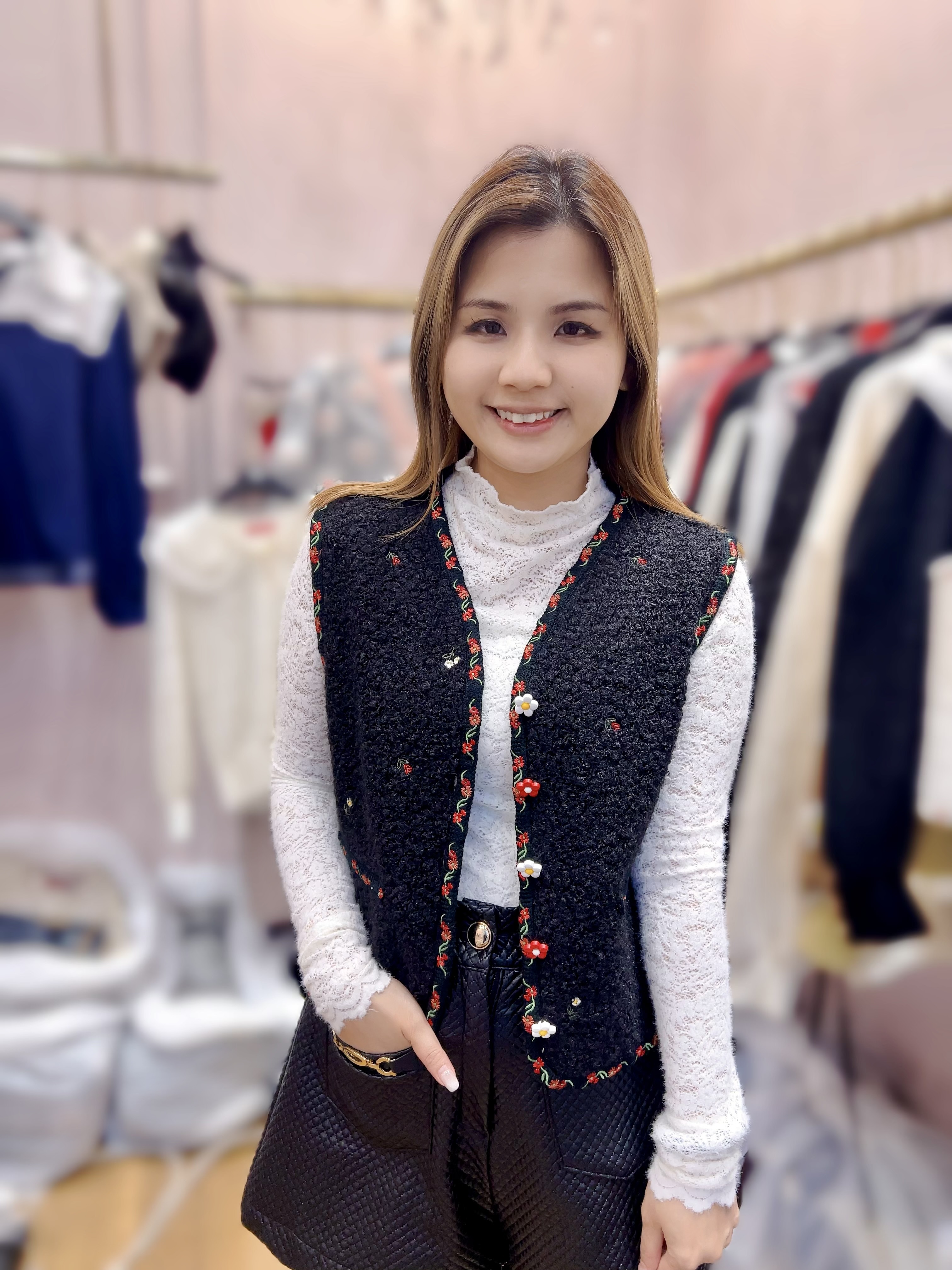 OT12 韓國🇰🇷花花背心 胸 38 長 19 $399 (一口價)