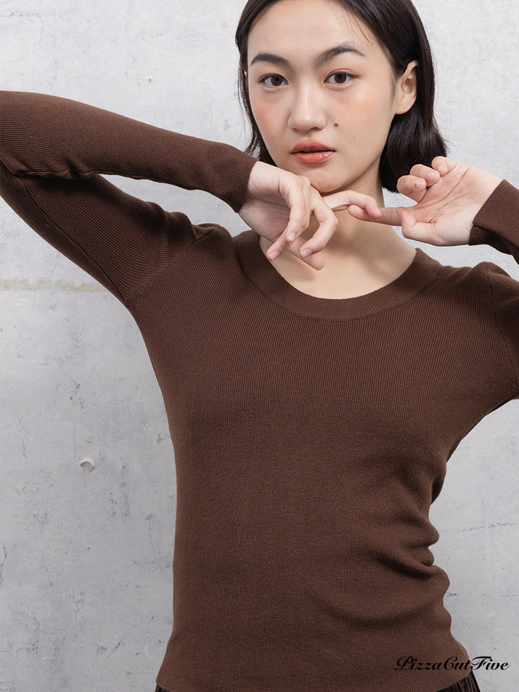 [兩件999]U領素色長袖上衣 PizzaCutFive PCF253403078