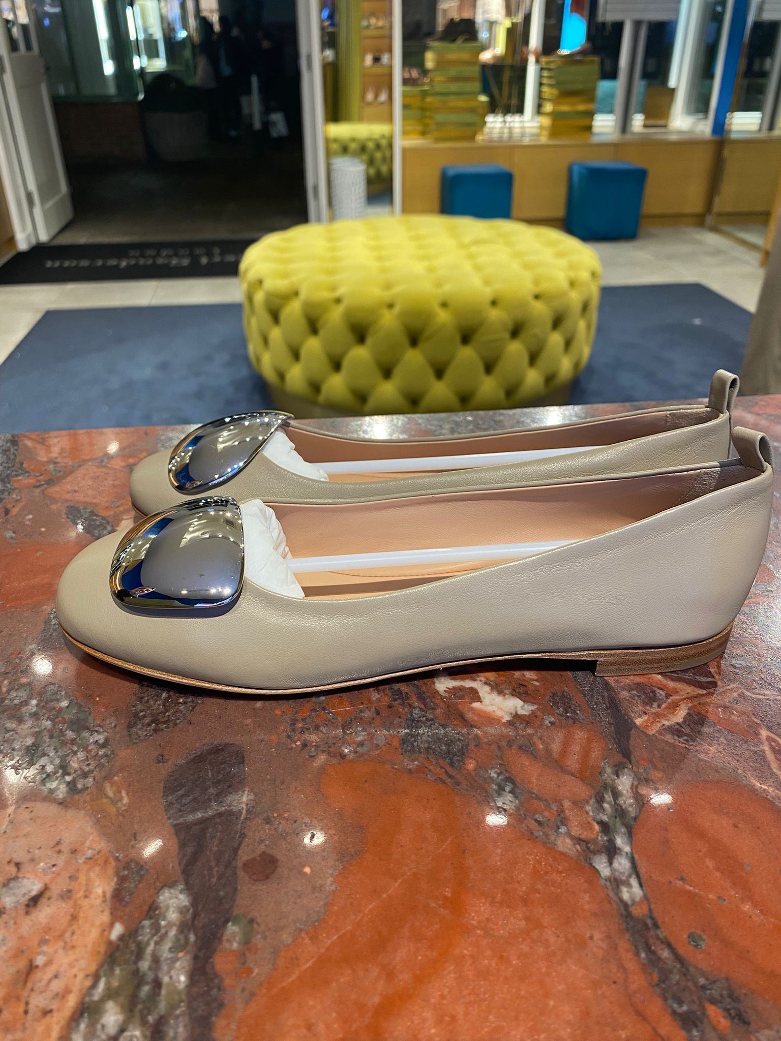 Rupert Sanderson vedette grey flats size 35