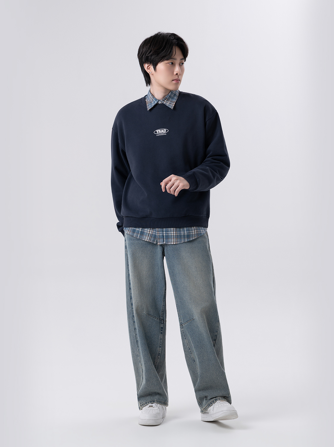 闊腿彎刀牛仔褲