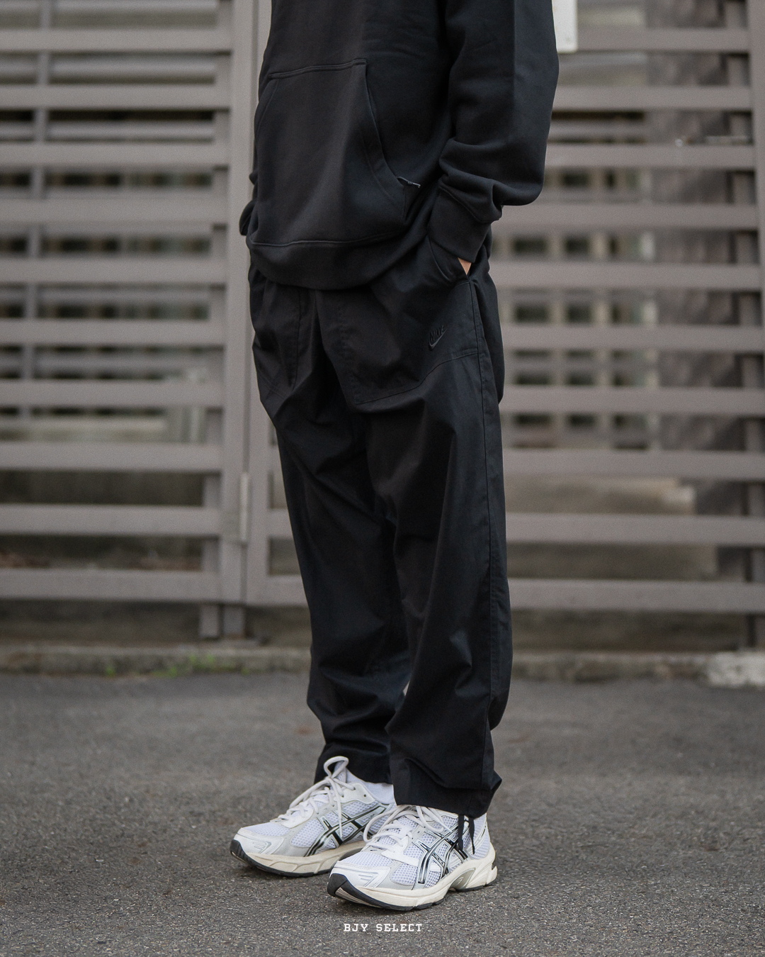 #現貨 NIKE CLUB BARCELONA PANT 輕量 寬版 梭織 運動 長褲 FN3097-010 黑