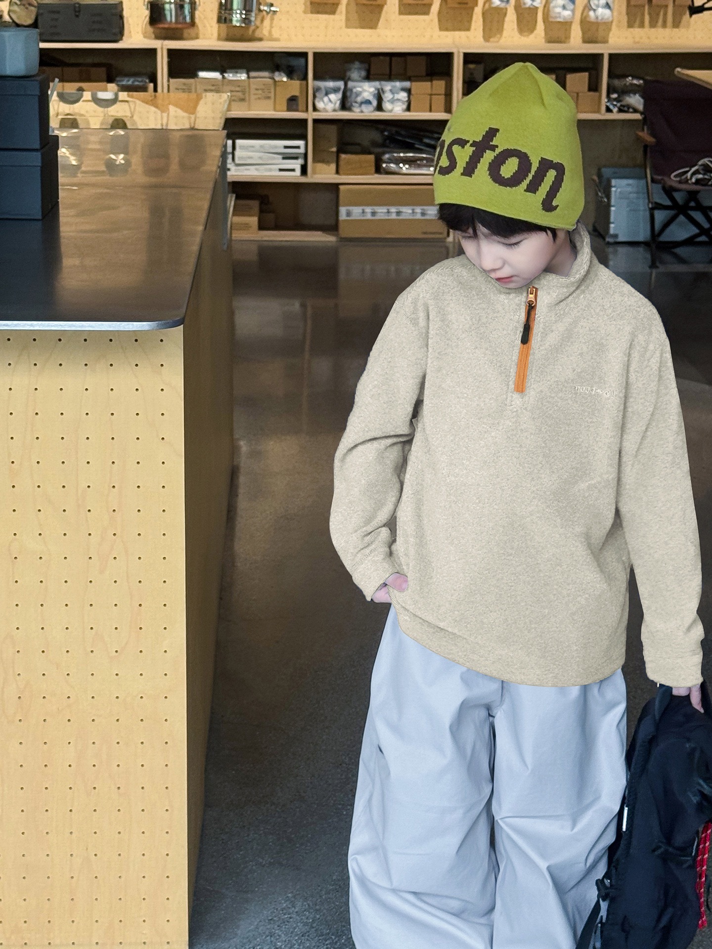 柔軟糯米絨立領拉鏈上衣