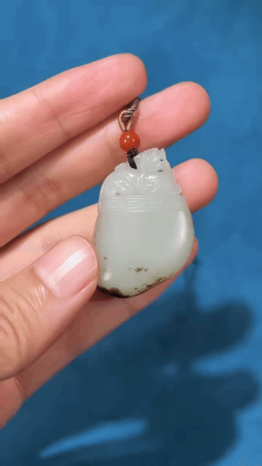 1122233 和田玉籽料府上有壽