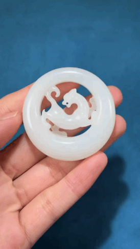 1122238 和田玉虎圈 (47.8mm直徑)