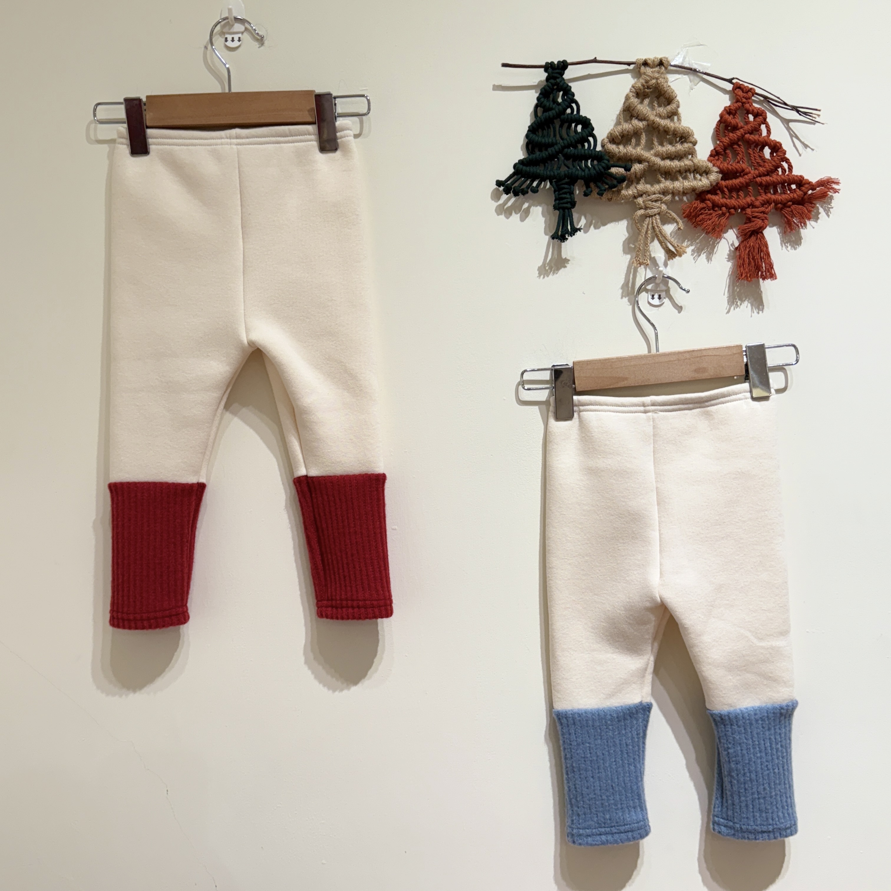 韓國 Aosta - 25冬  加厚打底褲 (兩色)