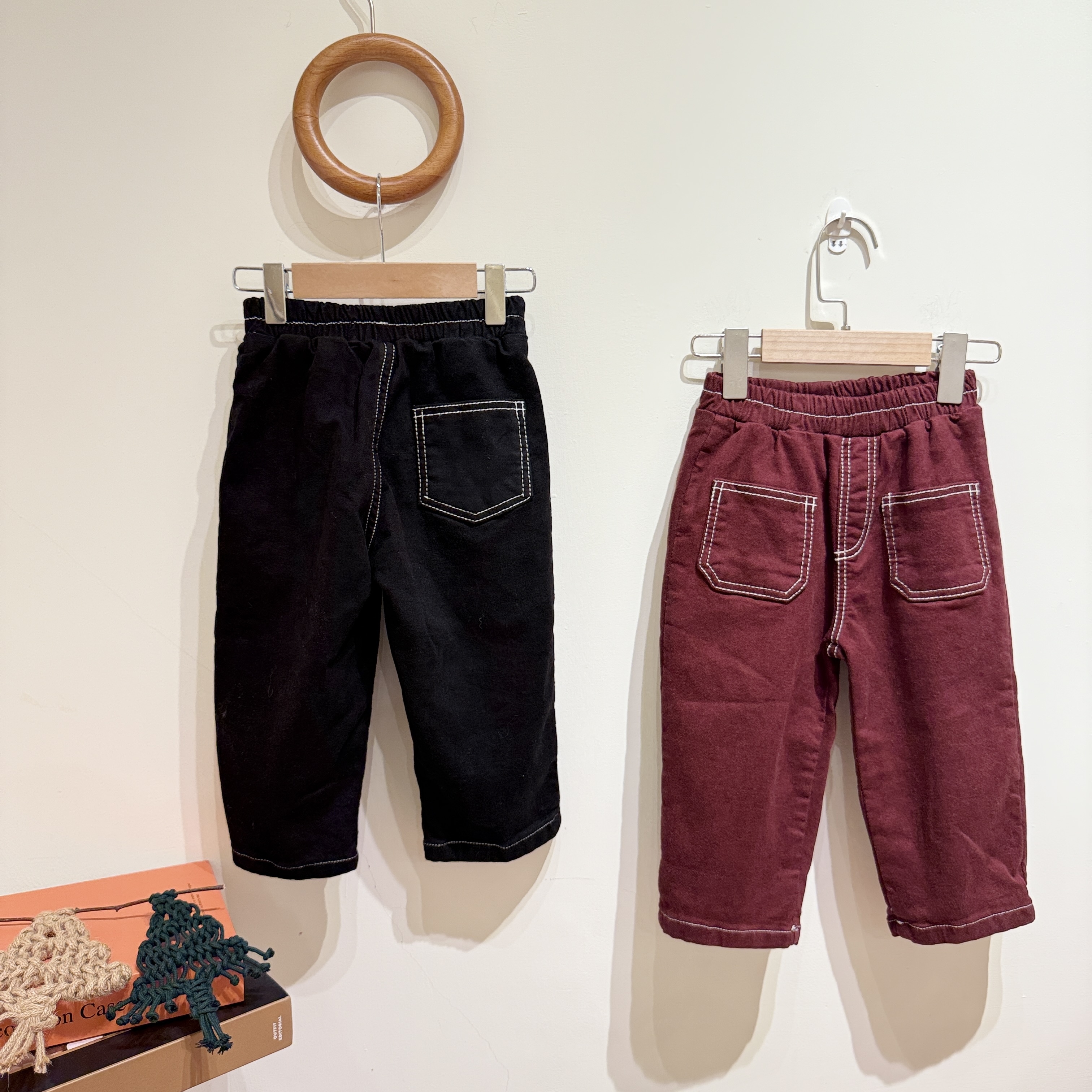 韓國 VIVID-I -25冬 加絨輕質牛仔褲 (兩色)