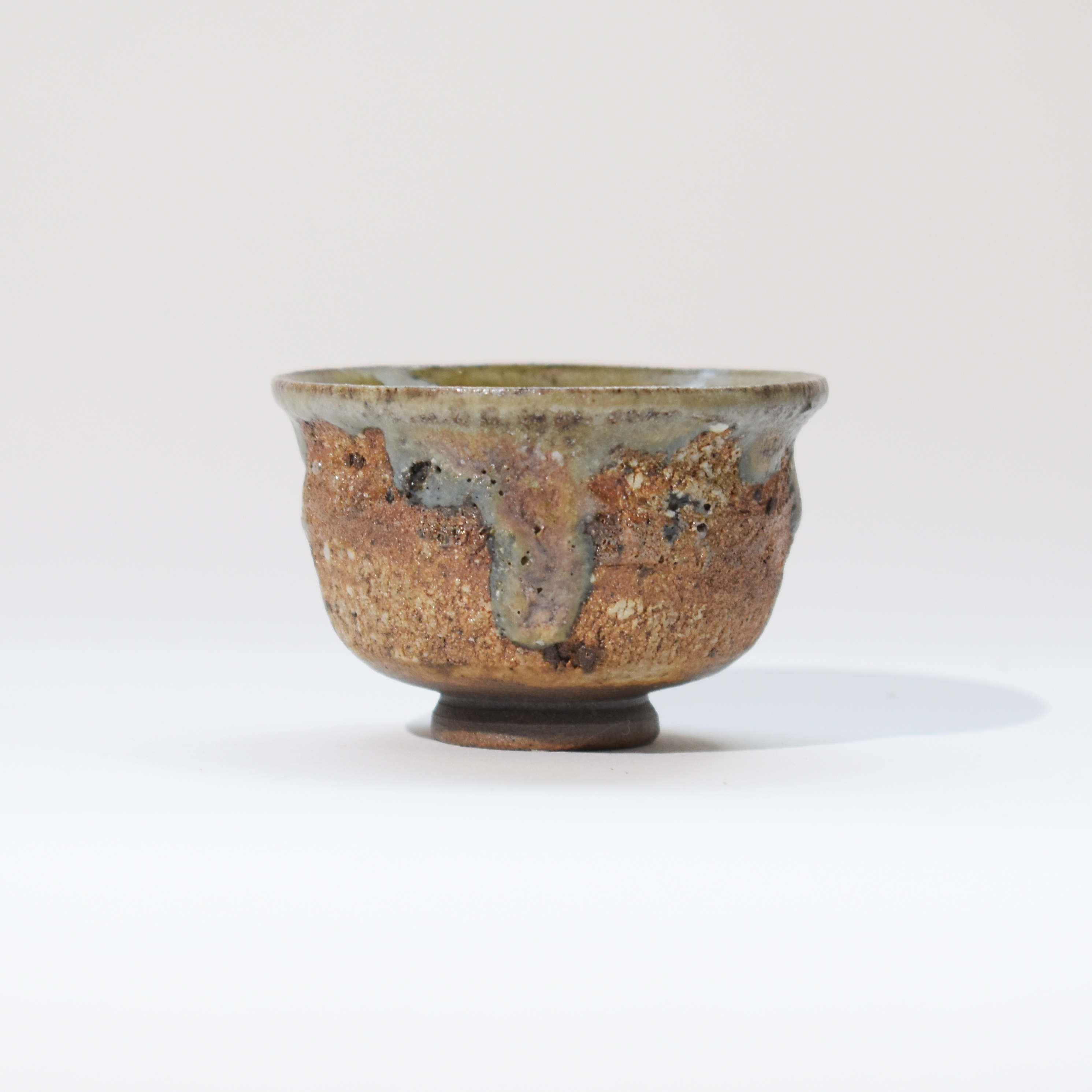 【網店獨家】  陶藝家 吳麗嬌 岩韻茶心 · 岩礦小杯 · 瀛海琉璃