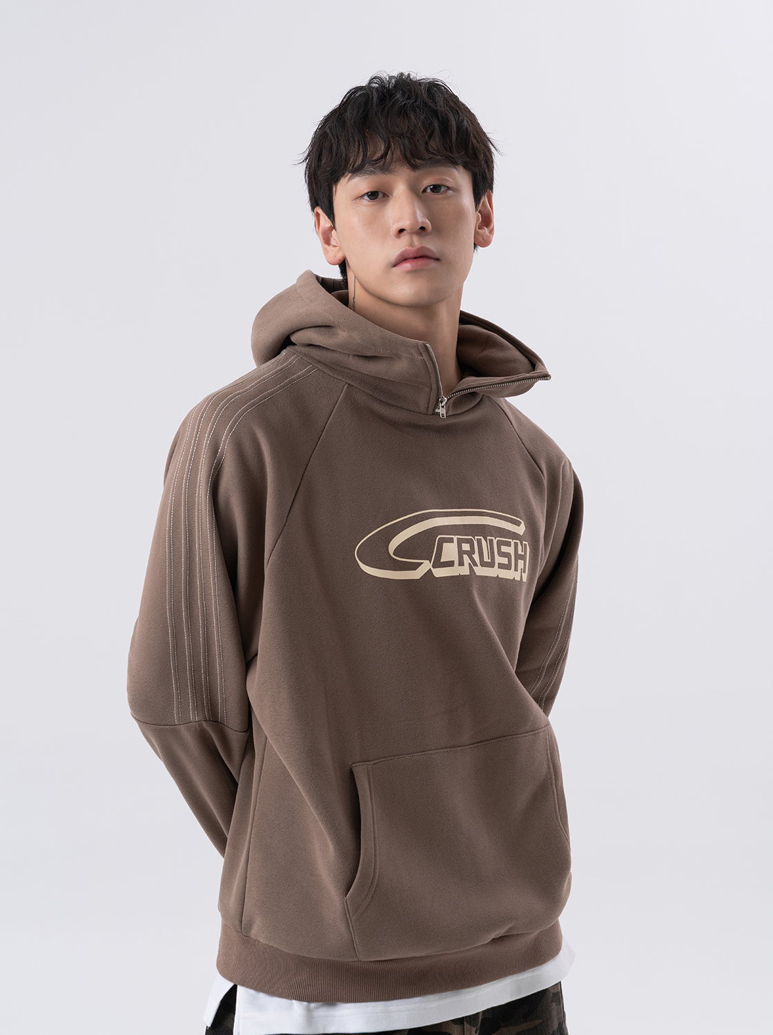 條槓車線立領連帽TEE