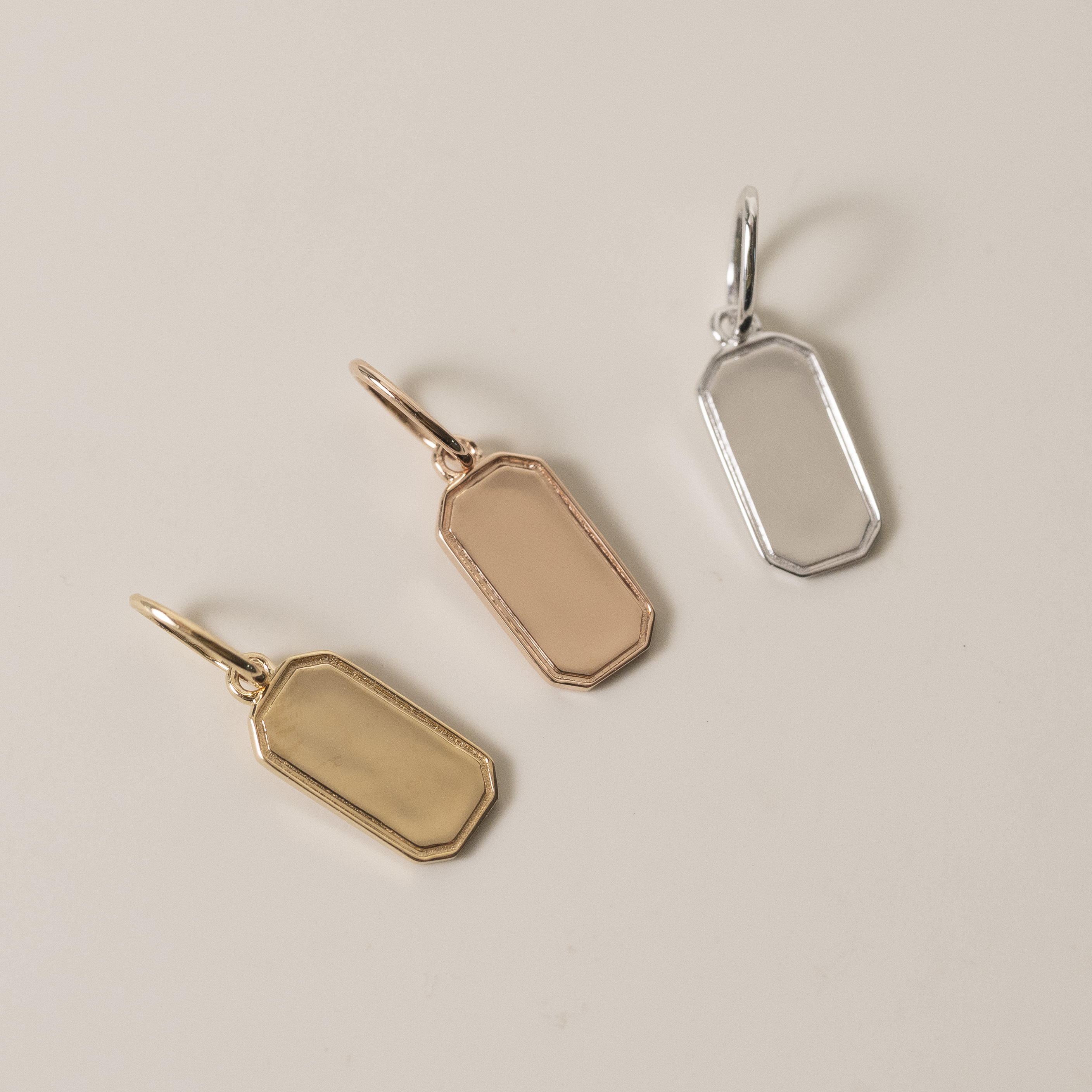 18K Engravable Rectangle Tag Pendant (Small Size)