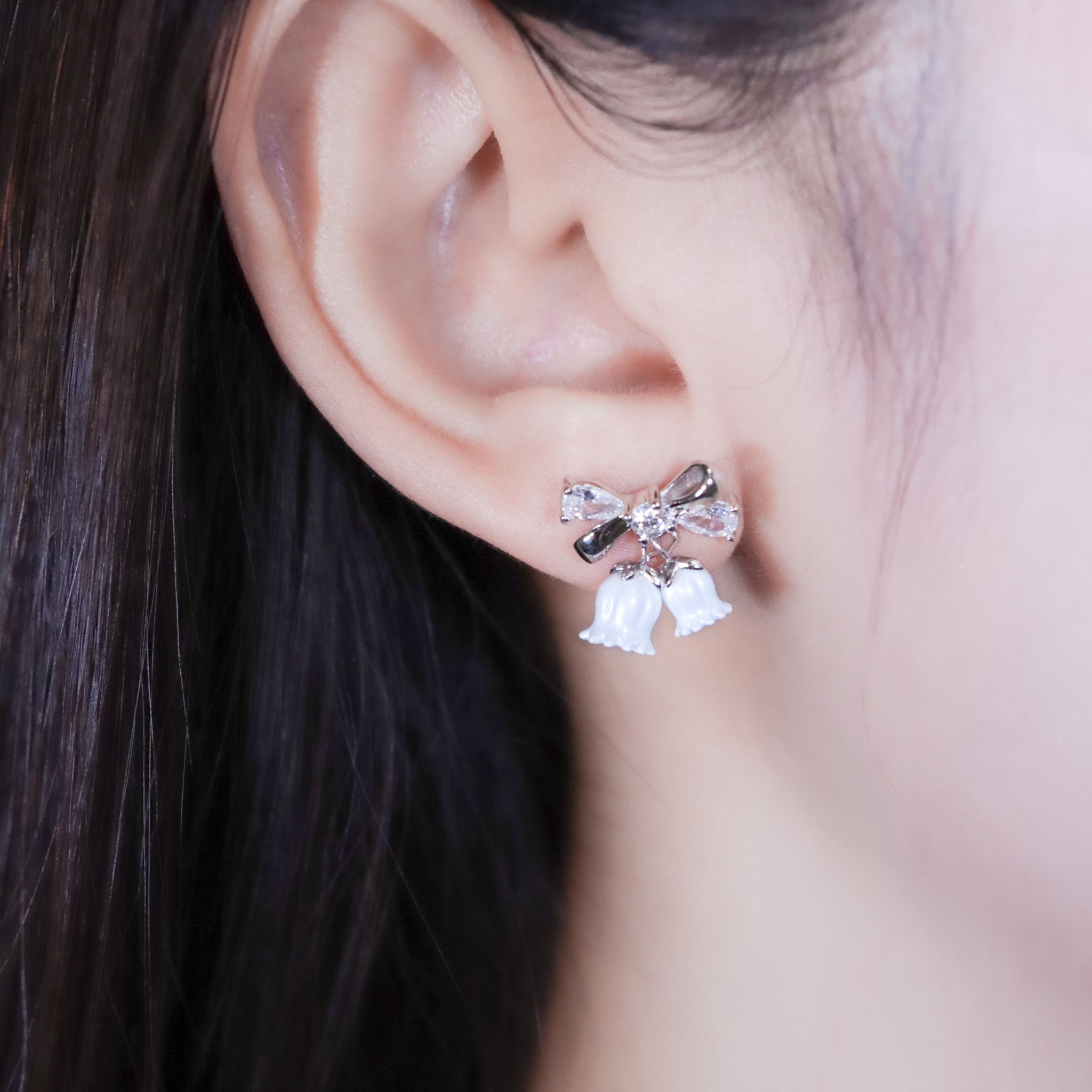 | 925純銀・厚鍍白金 | 許願結小鈴鐺耳環 | EA1091 |