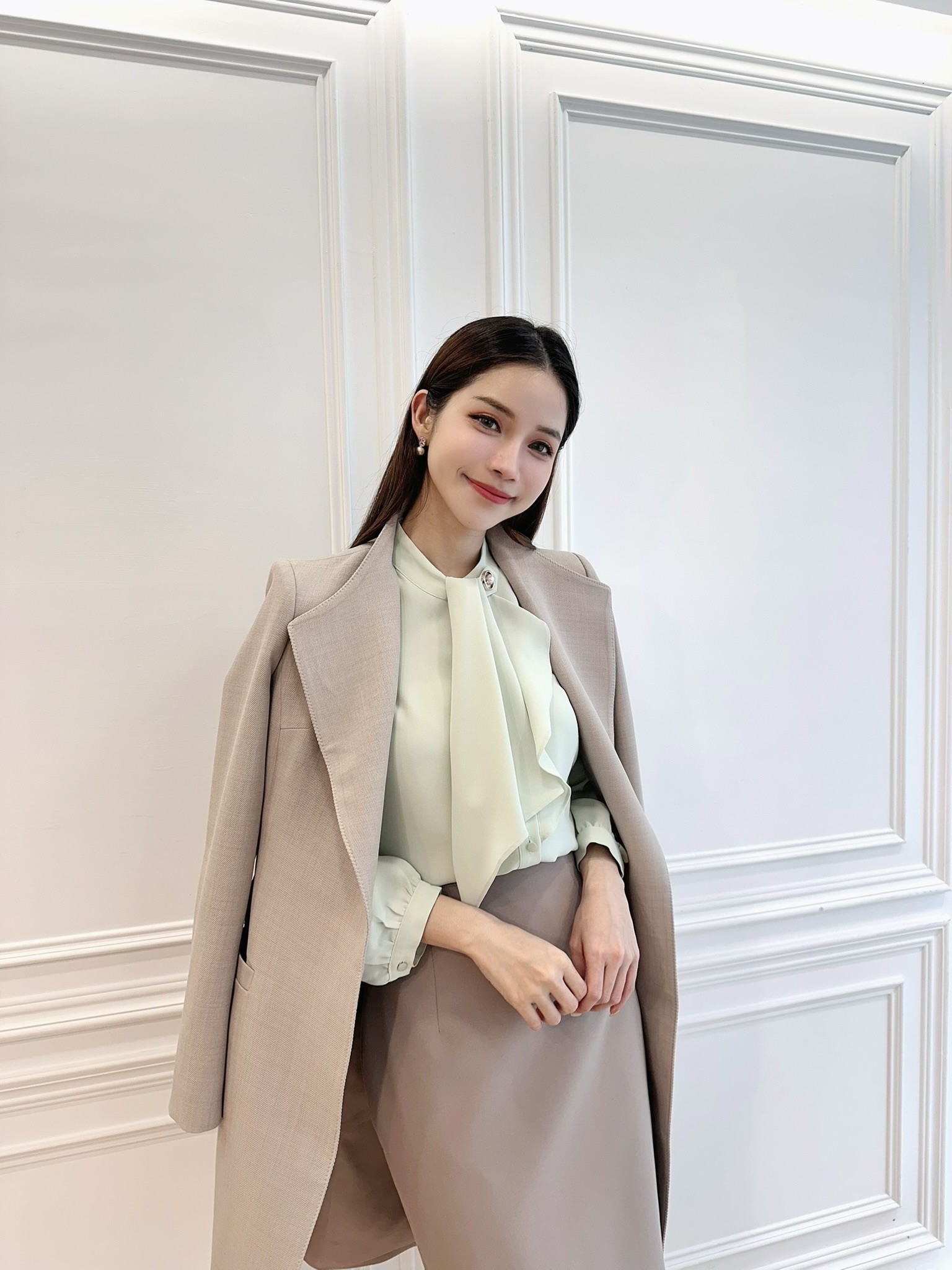 (JS select自訂) 高級修身簡約大衣-氣質米