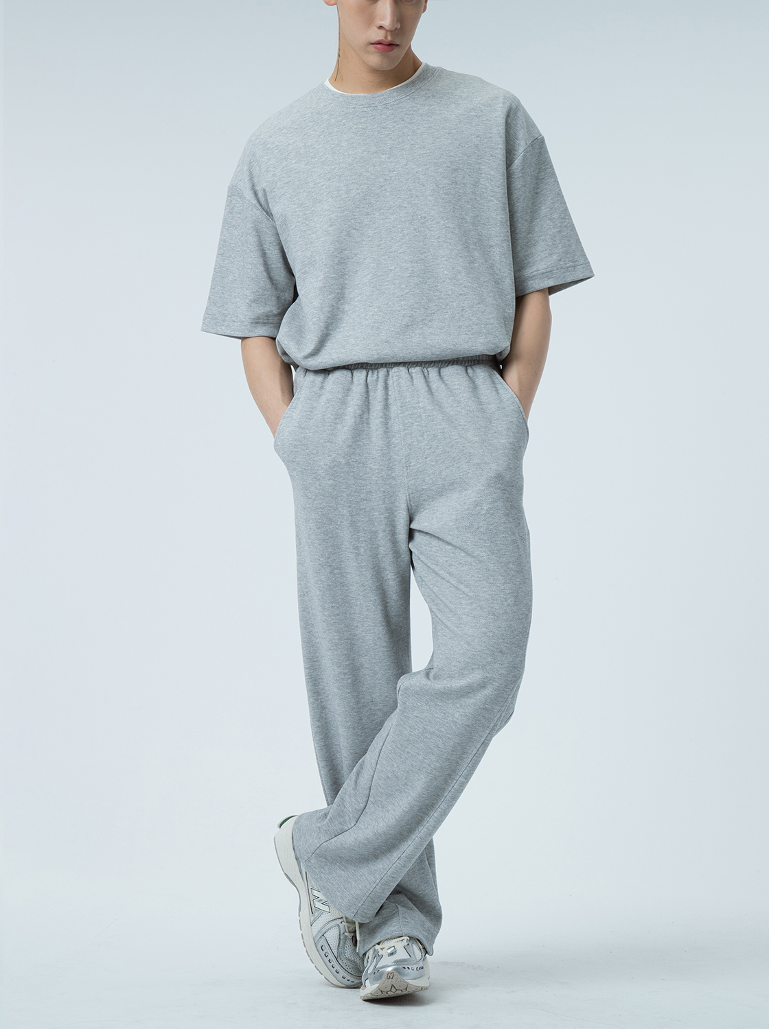 斜紋質感寬鬆直筒褲