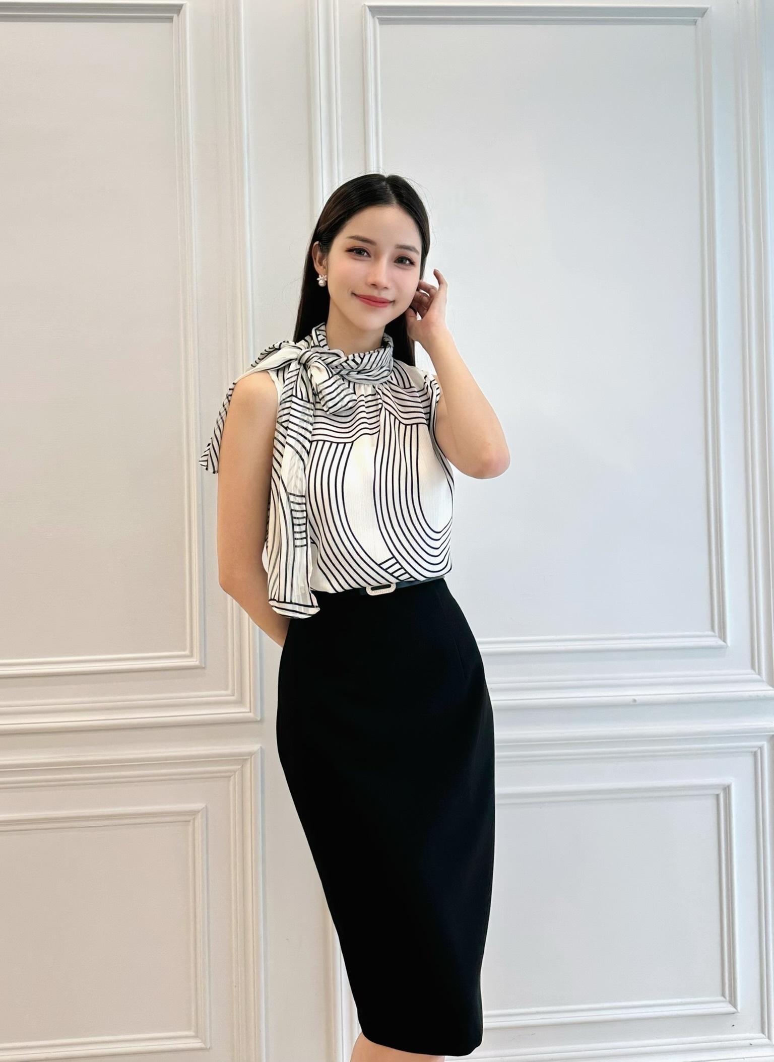 都會感領巾線條背心