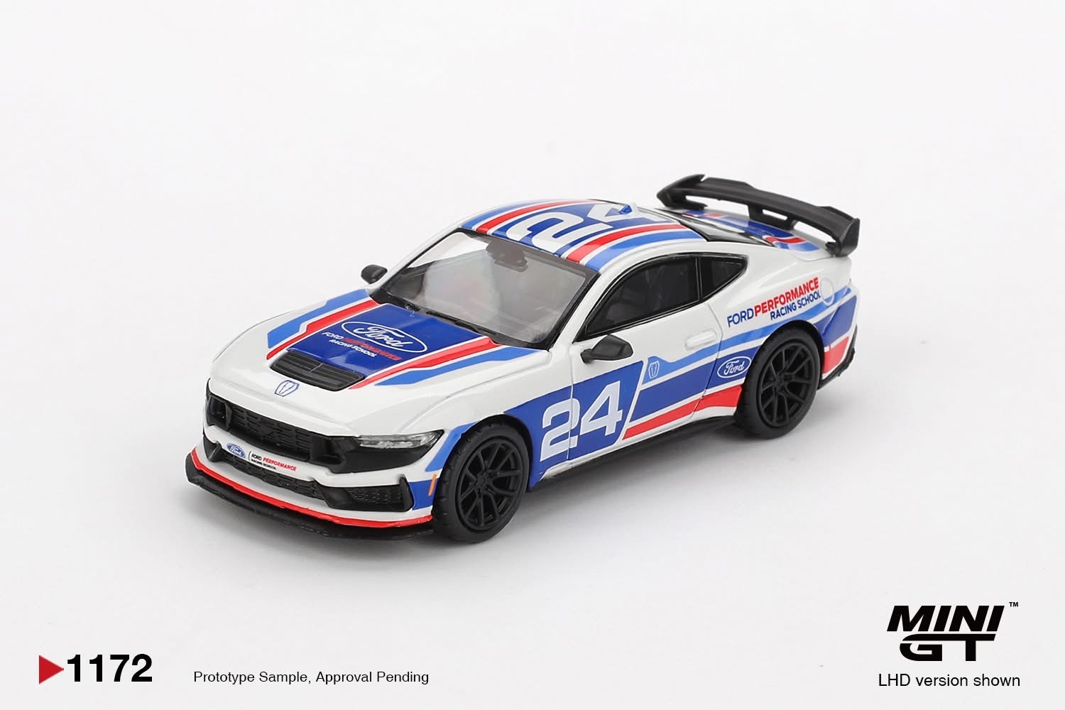 預訂 Pre-order - MiniGT 1172 Ford Mustang Dark Horse #24 Ford Performance Racing School