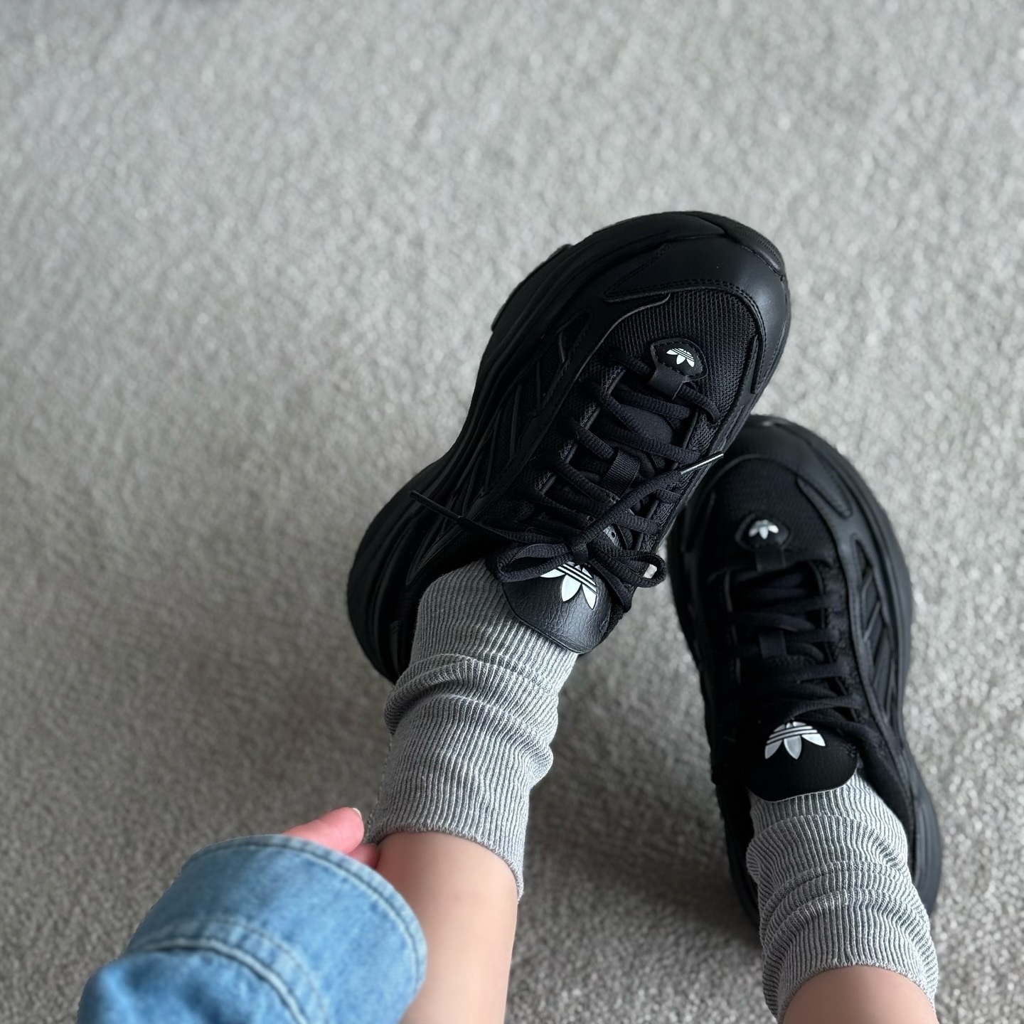 Adidas Originals Ozgaia 黑色 全黑化 黑鞋 黑武士 男女 增高 厚底 復古鞋 IG6045