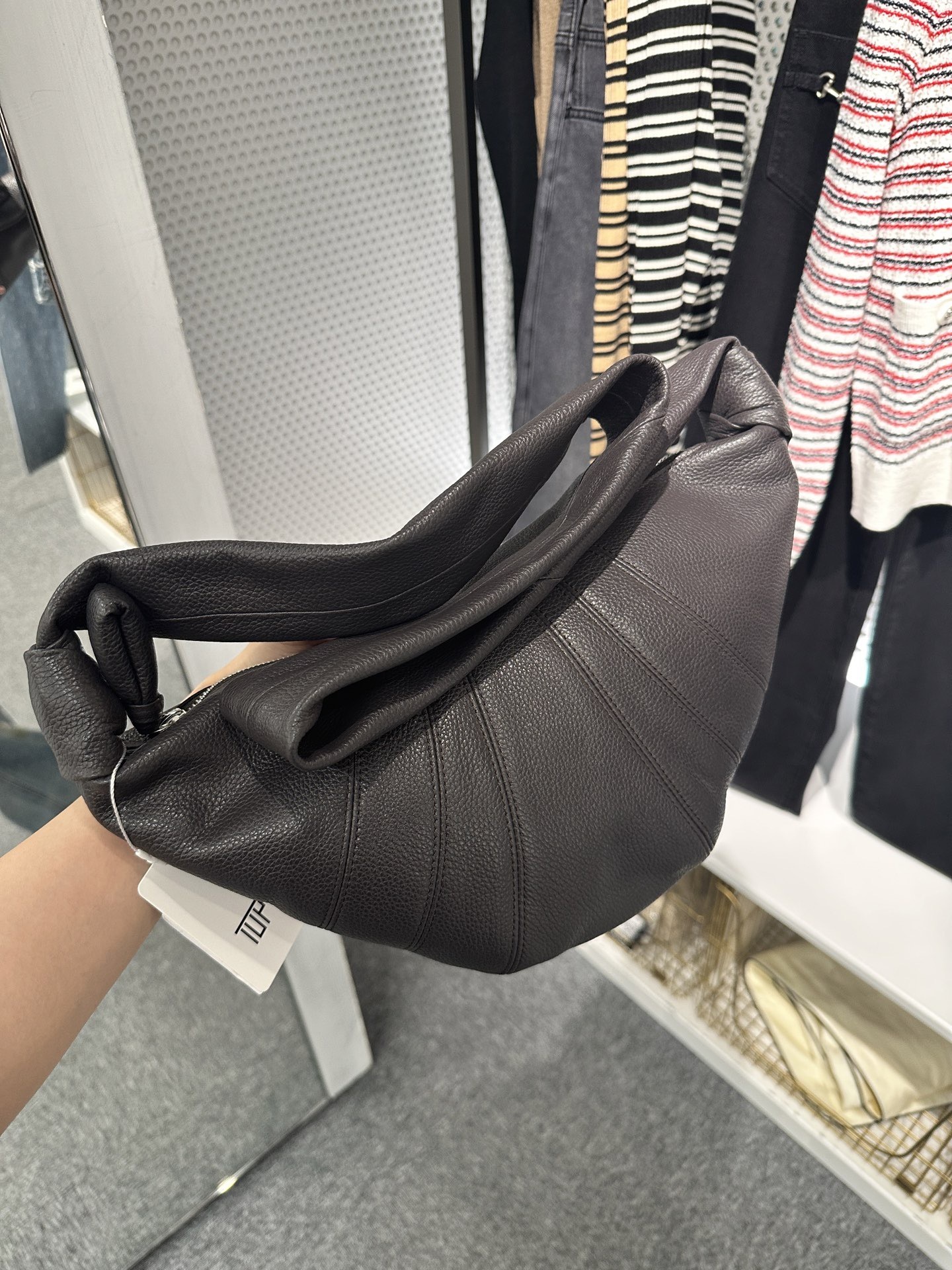 歐洲直送 LE MAIRE 女裝休閒牛角包 BG0003LL0018-BR490