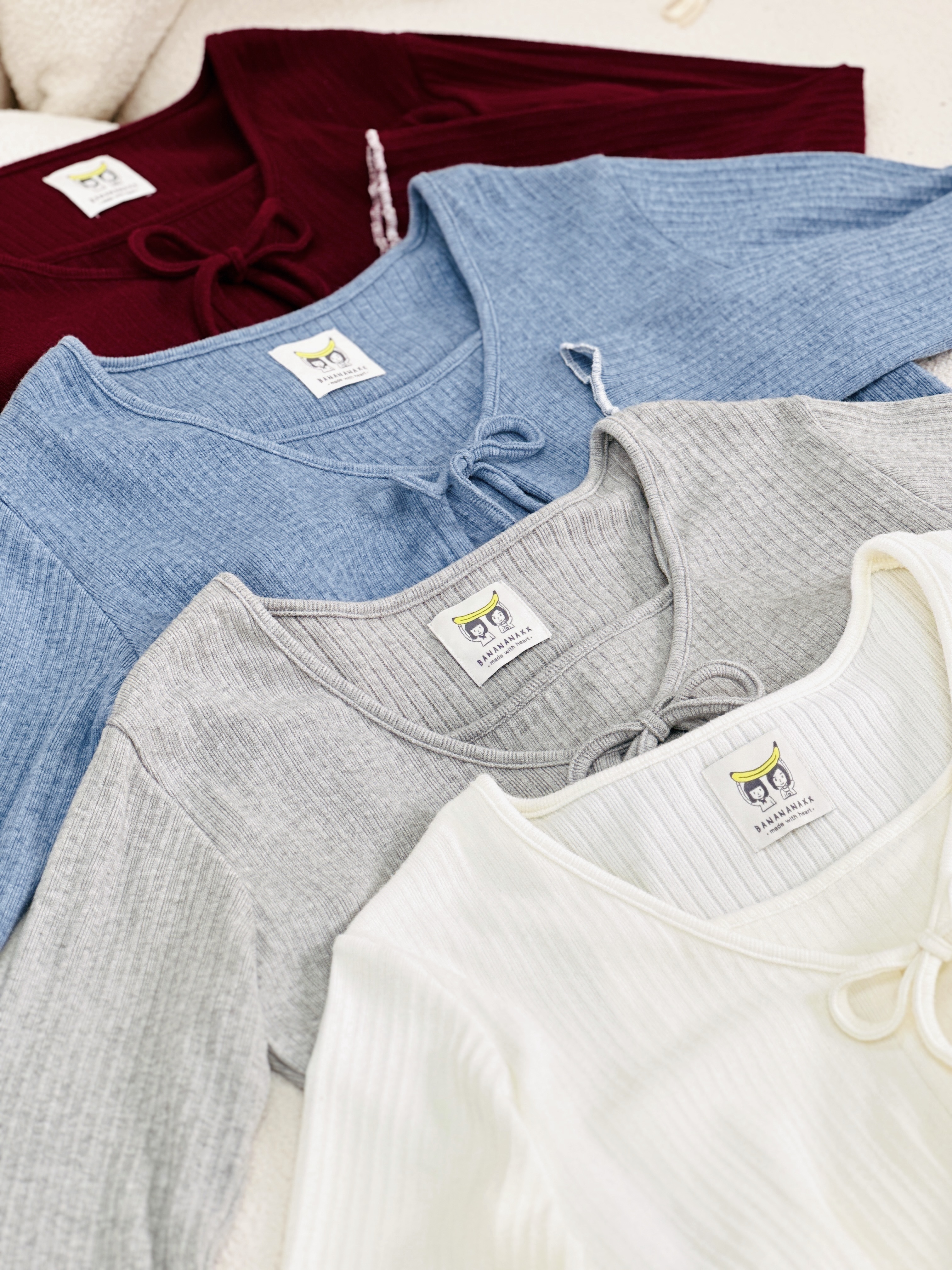 【❤️新色加入 ! 】四色 / 柔軟坑紋木耳邊兩件套 / Mellow Ribbed Frill Cardigan Set