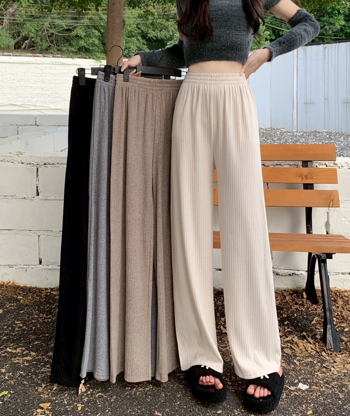 爆款鬆緊腰坑紋羊絨針織寬褲