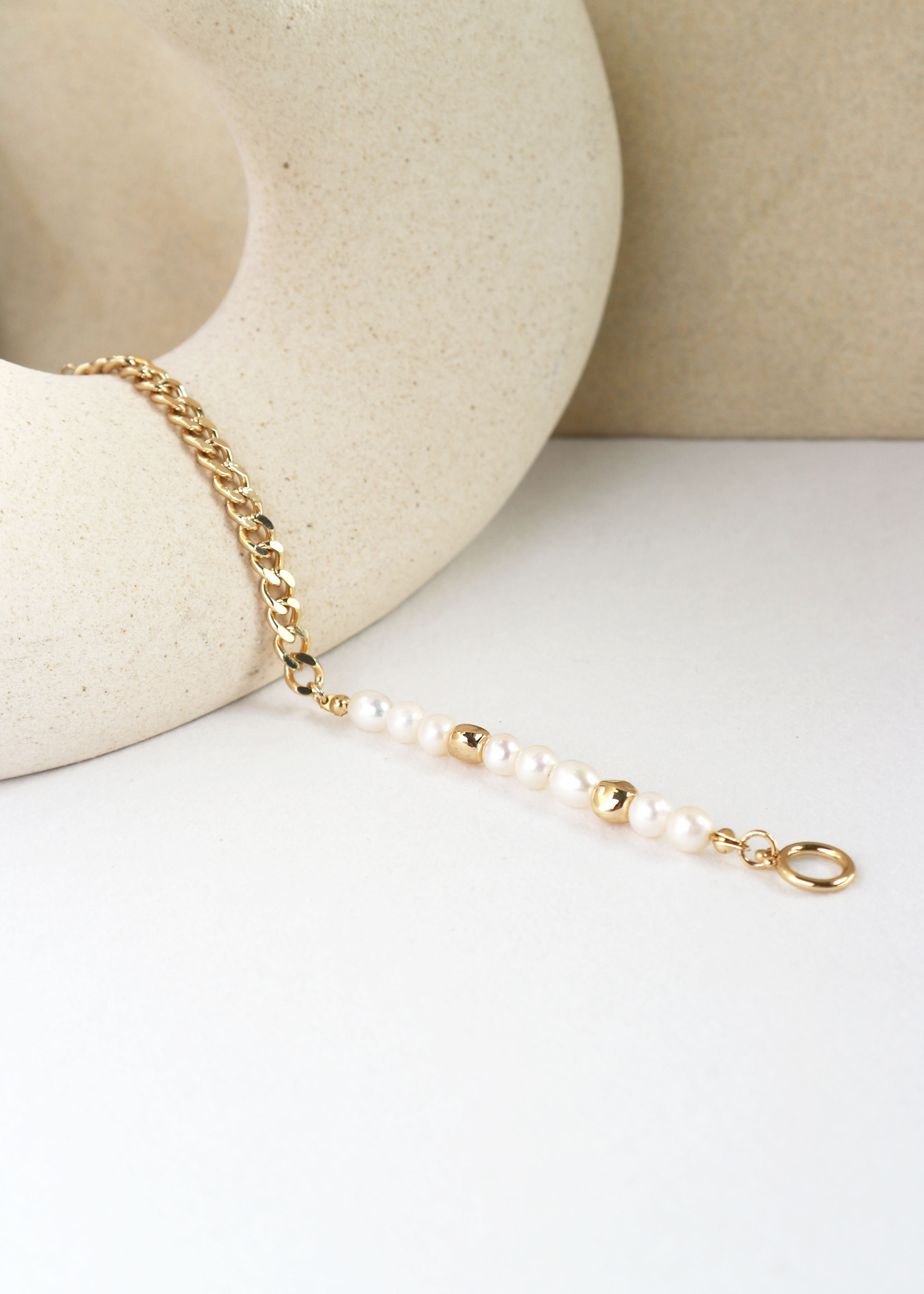 Raven 不對稱珍珠手鍊