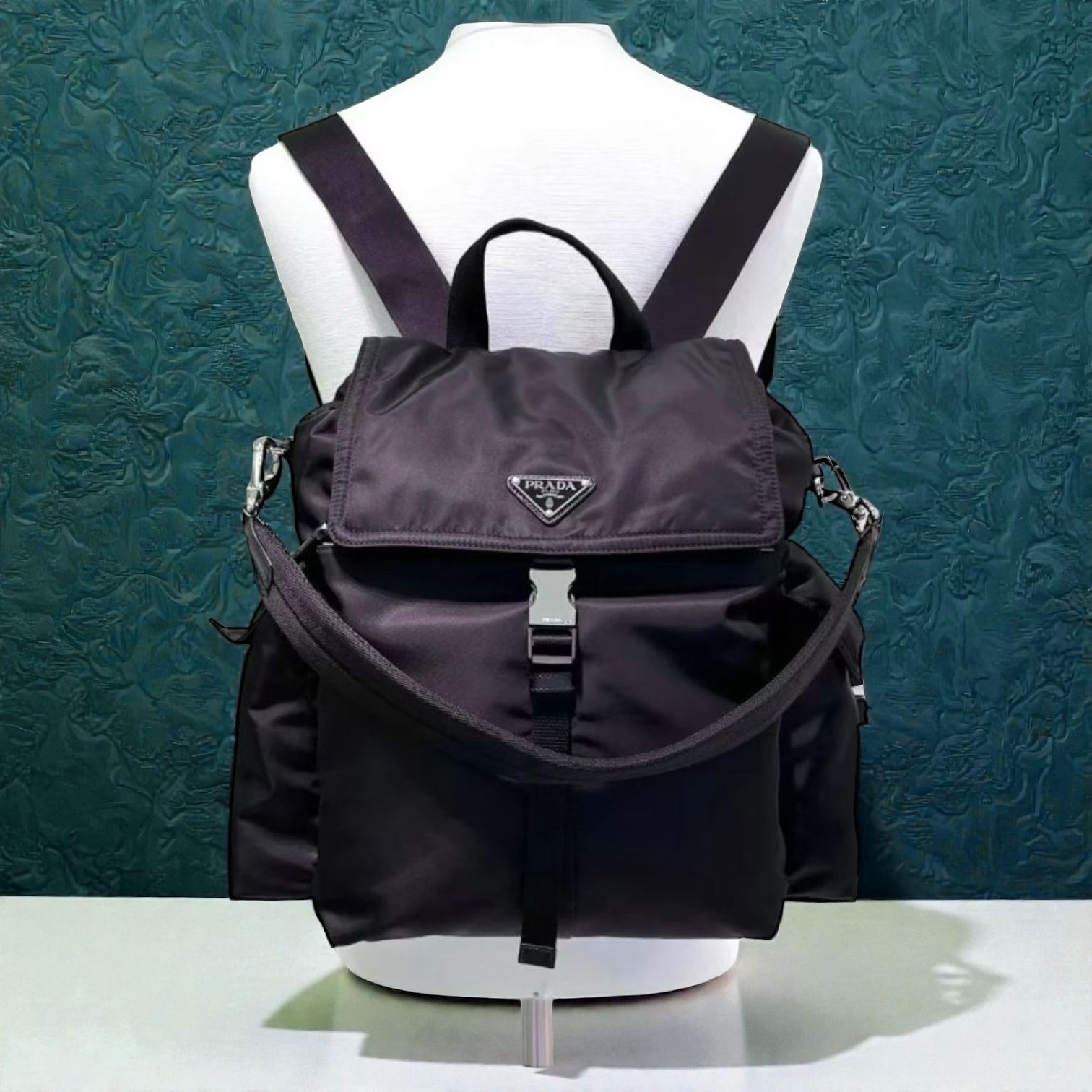 Prada 2025全新雙肩包
