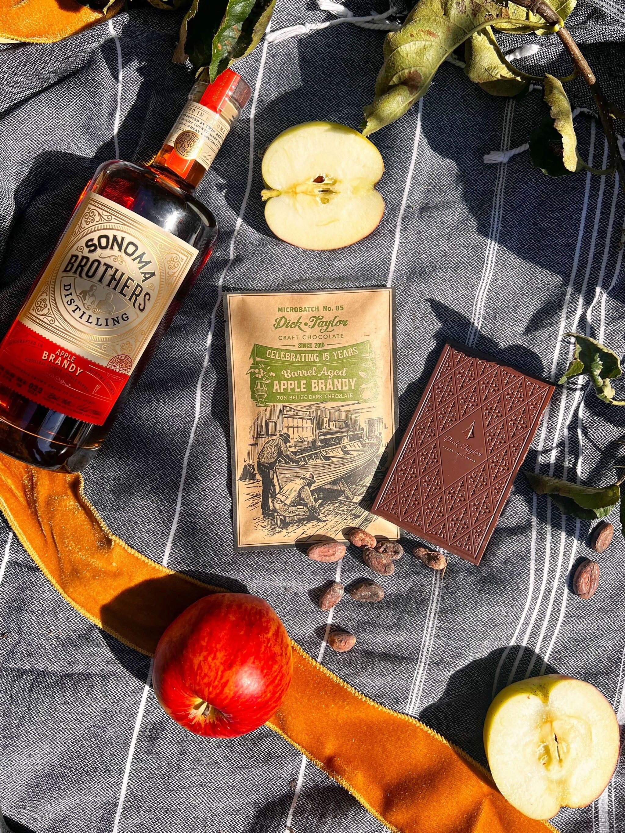 (特別限量推出）蘋果白蘭地酒桶熟成 70% 黑朱古力