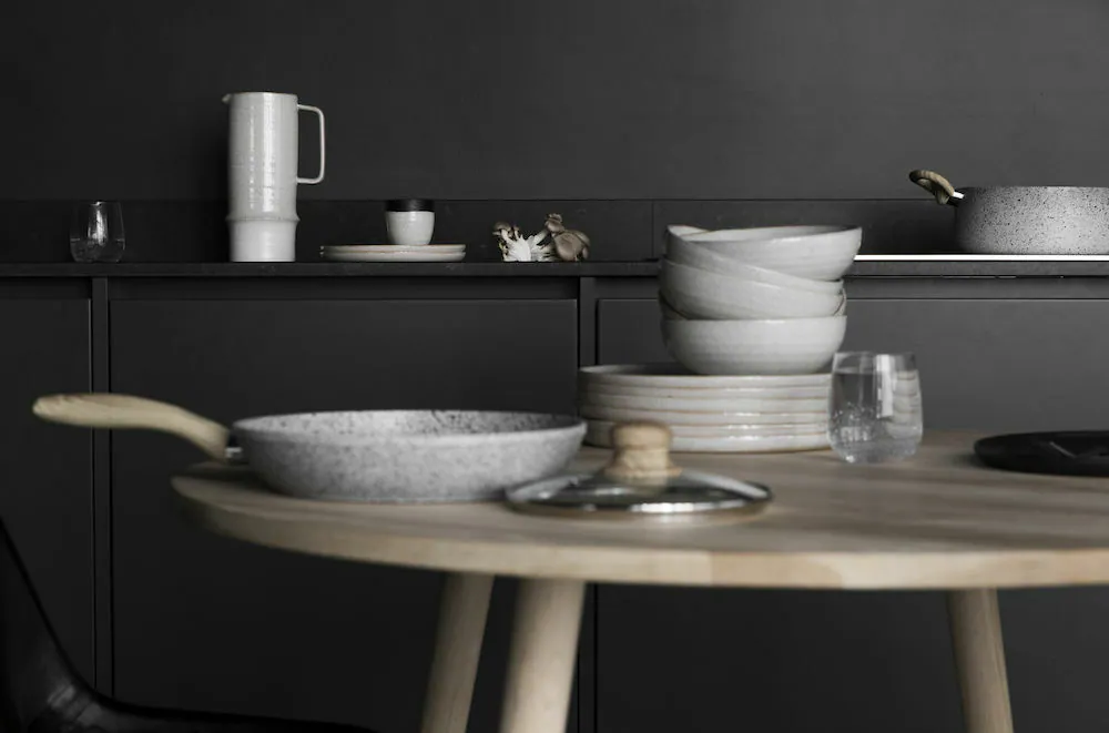 瑞典 ByOn-Asparagus 餐具系列,自然大地色系設計27cm大餐盤,適用於主餐盤或分食盤