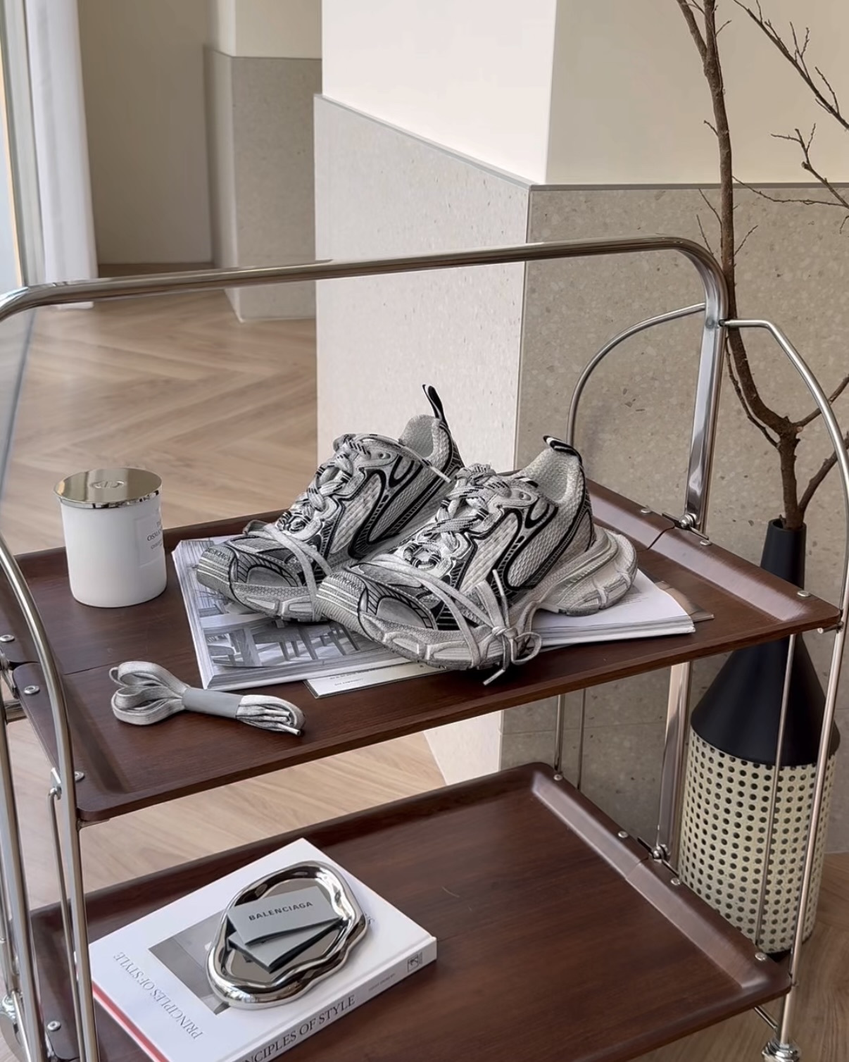 BALENCIAGA｜3XL低幫休閒運動鞋 白色/黑色