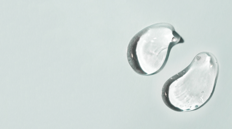 不同來源的外泌體，裡面裝的「訊息內容」不同，活性與應用也就不一樣。下面用活性優勢與限制兩個角度，幫你整理重點。