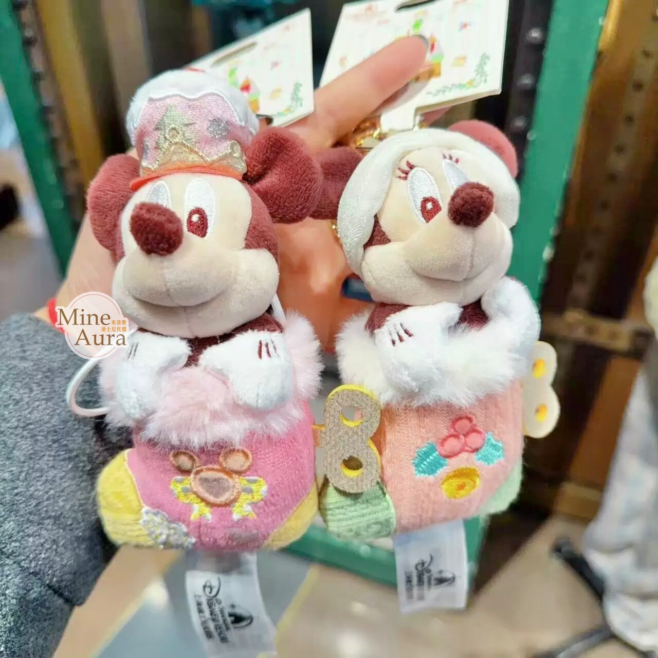 聖誕襪系列 米奇和朋友們系列 米奇 Mickey 米妮 Minnie 絨毛 鑰匙圈 吊飾 -上海迪士尼樂園